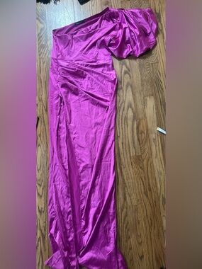 Double Crazy Purple Vintage Style Off Shoulder Puff Sleeve Gown Size M